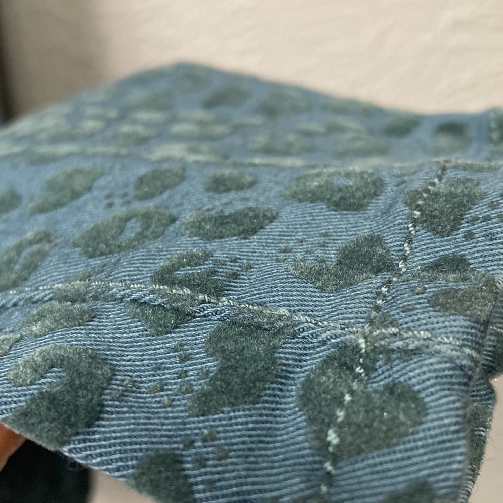 Pilcro And The Letterpress Blue Velvet Leopard Print Pants Women's Size … - Picture 5 of 16